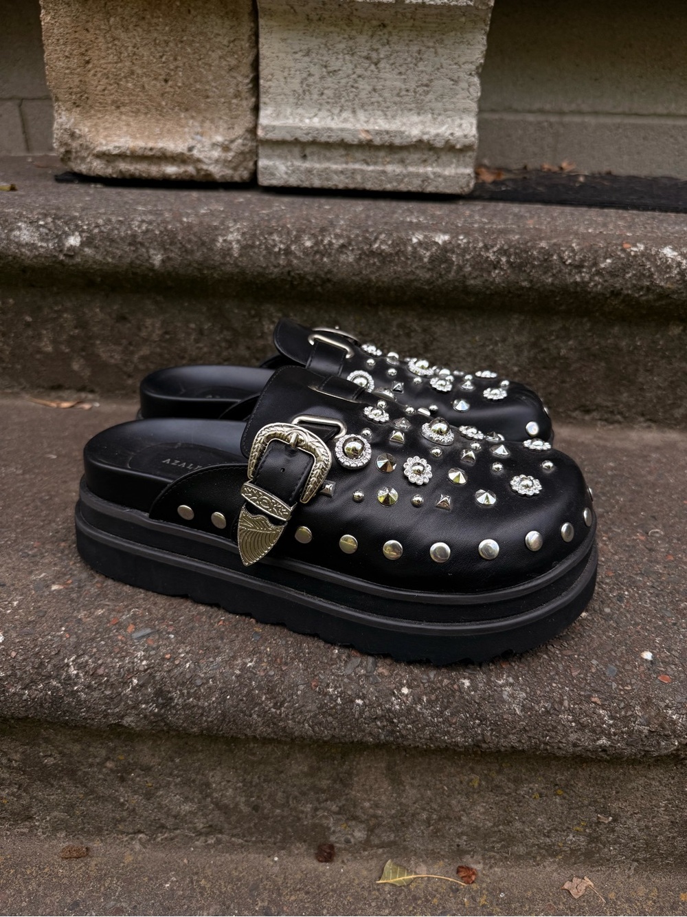 azalea wang clogs